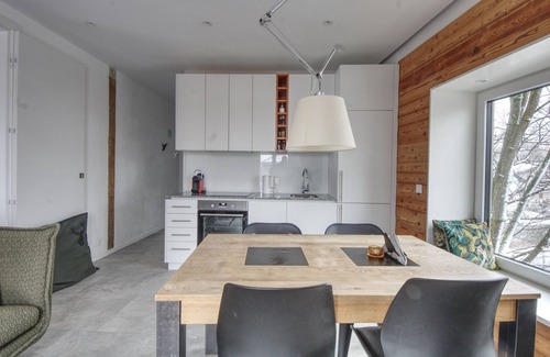 Chamonix City Centre Apartment | Top-Rated Apartment Bonatti 202: Pet-Friendly & Family Ready