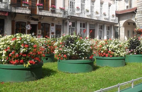 Plombieres-les-Bains Apartment | Central Apartment in Plombières-les-Bains with Great Amenities