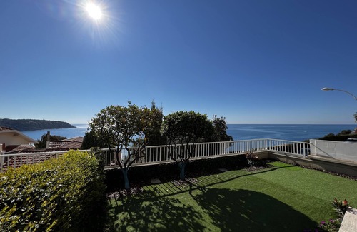 Roquebrune-Cap-Martin Apartment | Seaside Apartment with Garden, Minutes to Monaco Beach