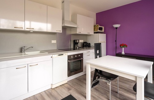 Saint-Simon-de-Bordes Apartment | Apartment 'Le Clos Du Champ De L'Amour - Talmont' with Private Pool and Air Conditioning