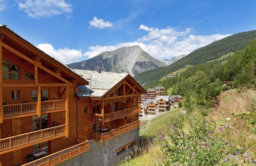Sainte-Foy-Tarentaise Apartment | Convenient Apartment Near Ski Lift in Sainte Foy