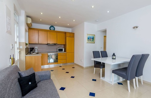Stikovica Apartment | Cozy Apartment Franceska with Terrace and Sea Views