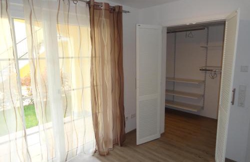 Rust Apartment | Stylish Apartment Frank: Guest Rated 9.6/10, Family-Friendly