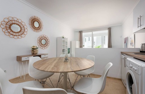 Castillo de Sabinillas Apartment | Relaxing Apartment 'Fuente De La Duquesa' with Ocean View