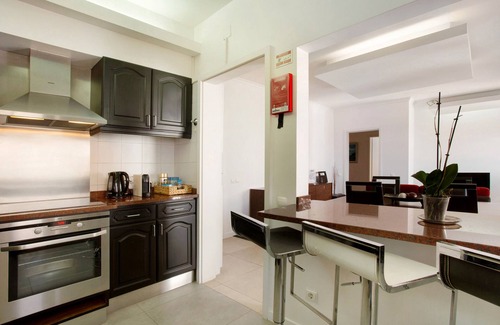 Santa Maria Maior Apartment | Apartment 'Funchal Centre Bliss - Soulful Stays' with Sea View, Shared Terrace and Wi-Fi