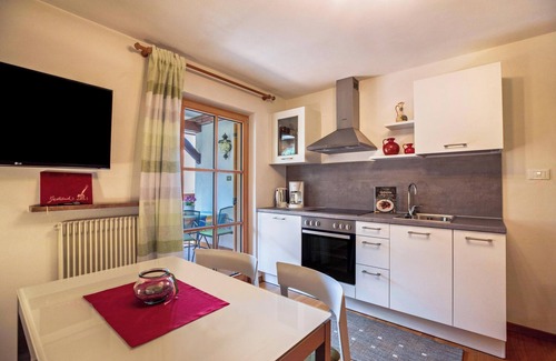Trodena Apartment | Scenic Apartment "Gabrielli Marie" with Garden & Wi-Fi