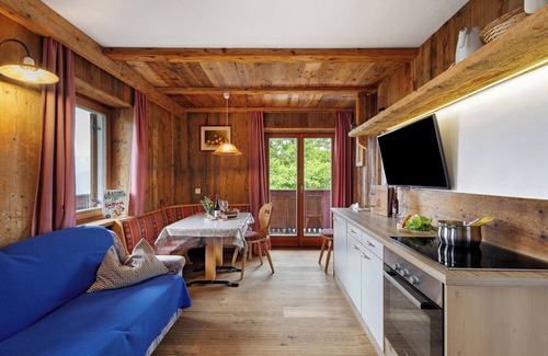 Chifa Apartment | Apartment 'Galtinerhof Almstadel' with Mountain View, Shared Terrace and Wi-Fi