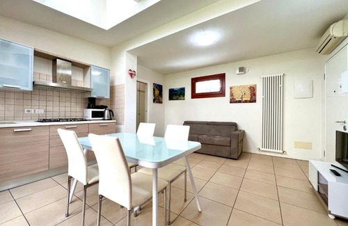 Arco Apartment | Elegant Apartment GardaBeBo: Oceanfront Oasis with Spa