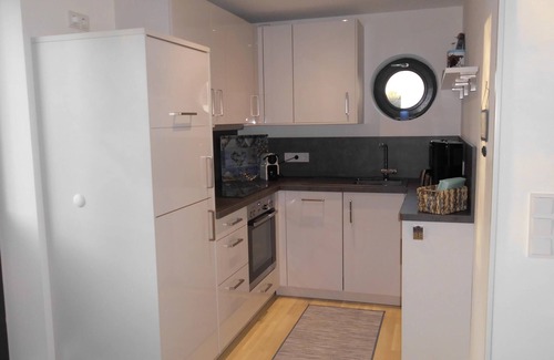 Prora Apartment | Relaxing Retreat at Gardensuite Binz with Pool & Terrace