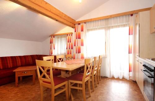 Kapfing Apartment | Comfortable Stay at Apartment Gasteighof-1 with Family Amenities