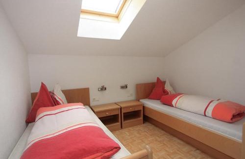 Kapfing Apartment | Pet-Friendly Apartment Gasteighof-2 for Memorable Stays