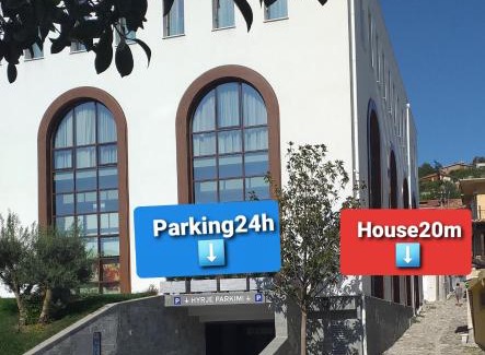 Berat Apartment | Discover Apartment Geart: Pet Friendly with Ocean Views
