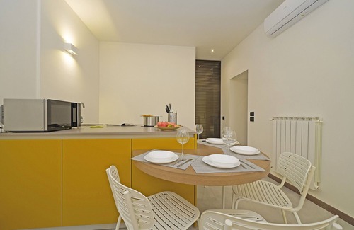 Gargnano Apartment | Unwind at Gemhouse Ambra: 10/10 Rated Near Garda Lake
