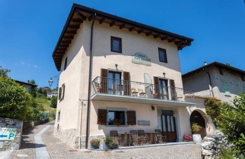 Vesio Apartment | Comfortable Appartement in Vesio with Garden & Terrace