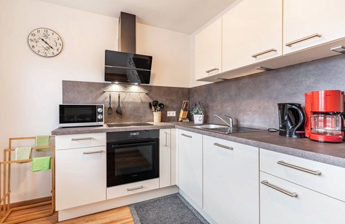 Biberach Apartment | Cozy 'Geroldseckblick' Apartment with Mountain View & Balcony