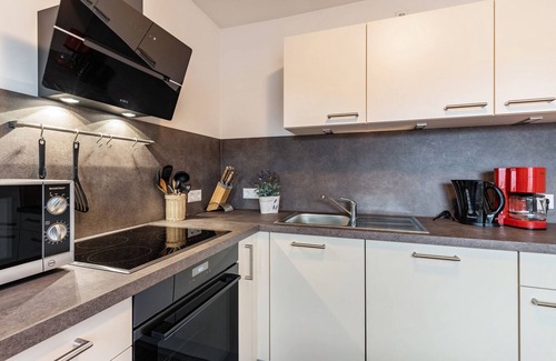 Biberach Apartment | Cozy 'Geroldseckblick' Apartment with Mountain View & Balcony