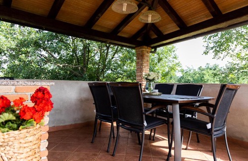 Vrvari Apartment | Impeccable Apartment Gianni: Family-Friendly with Kitchen
