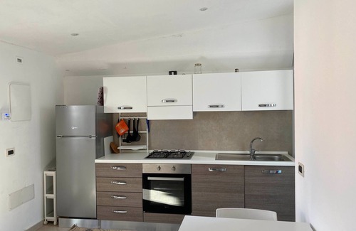 Budoni Apartment | Apartment 'Giardinelli' with Private Garden, Wi-Fi and Air Conditioning