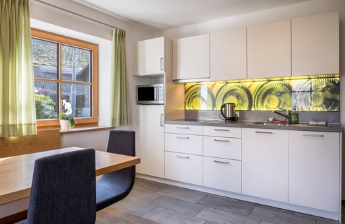 Cornedo All'isarco Apartment | Cozy Apartment "Gojer Sauvignon" with Garden & Mountain Views