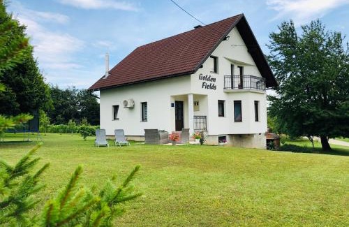 Smoljanac Apartment | Top-Rated Apartment Golden Fields with Family-Friendly Amenities