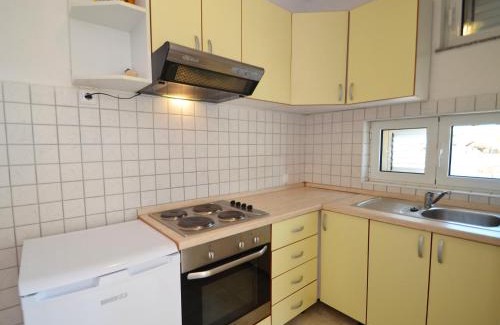 Cesarica Apartment | Oceanfront Apartment Golub-2: Rated 9/10 by Guests