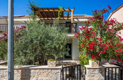Trpanj Apartment | Oceanfront Retreat at Apartment Gracija - 4-Star Excellence