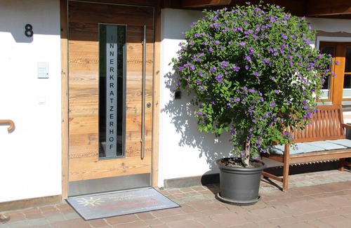 Pragraten Apartment | Relaxing Stay at Apartment Großglockner - Pet-Friendly Retreat