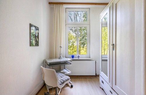 Schulp Apartment | Apartment 'Große 1' with Shared Garden and Wi-Fi