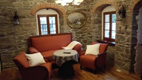 Oberzug Apartment | Cozy Retreat at Apartment Grubenhaus20 - Rated 10/10