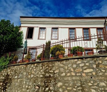 Varosh Apartment | Child-Friendly Apartment Grupce with Kitchen Amenities
