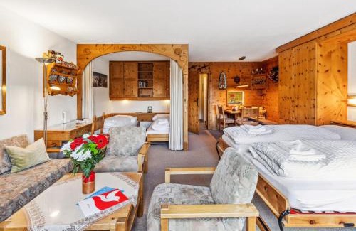 Meierhof Apartment | Guest Rated: Apartment Guardaval with Private Pool & Family Focus