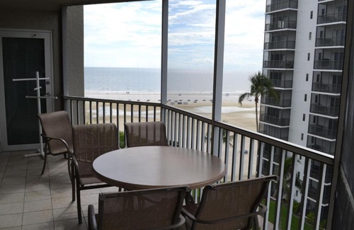 South Island Apartment | Discover the Comfort of Apartment Gullwing Beach Resort
