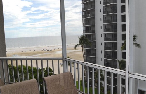 South Island Apartment | Oceanfront Apartment at Gullwing Beach Resort – 4-Star Escape