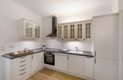 Gingst Apartment | Sea View Retreat with Private Terrace and Ideal Amenities
