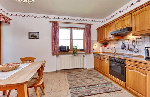 Unterammergau Other | Cozy Apartment Hörnle: Family-Friendly Retreat with Kitchen