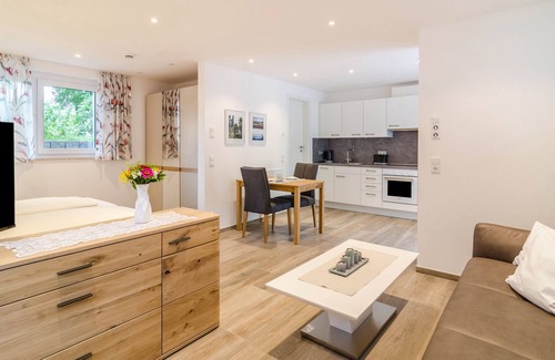 Ueberlingen Apartment | Cozy Apartment Haus Amber with Balcony & Ocean View