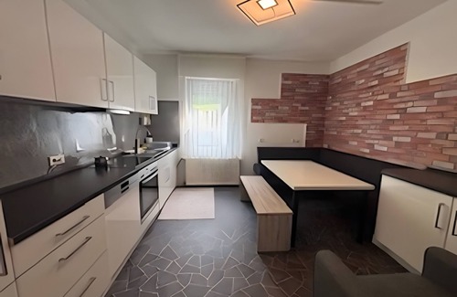 Nuttlar Apartment | Exceptional Haci Babas Home: Shared Garden & Free Wi-Fi