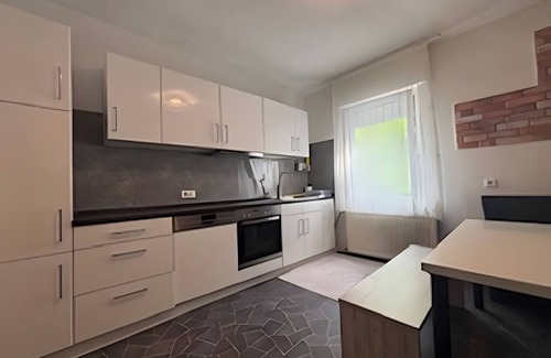 Nuttlar Apartment | Exceptional Haci Babas Home: Shared Garden & Free Wi-Fi