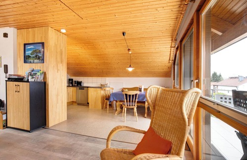Hayingen Apartment | Cozy Apartment 'Haus Bross' with Balcony & Wi-Fi Access