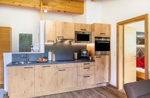 Madseit Apartment | Experience Comfort at Haus Marchegg - Edelweiß with Mountain Views