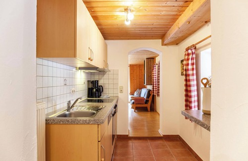 Hammersbach Apartment | Mountain View Apartment 'Haus Niklos - Waldeck' with Wi-Fi