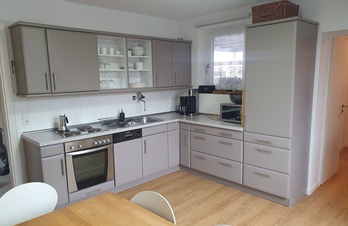 Sinzing Apartment | Cozy Apartment 'Haus Rosenbusch' with Private Terrace & Ocean View