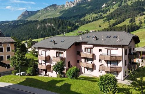 Parpan Apartment | Family-Friendly Apartment Haus Sunneschy Whg-301 Retreat