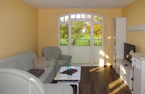 Splietsdorf Apartment | Exceptional Apartment Altherscher Hof-2: Family Friendly Stay
