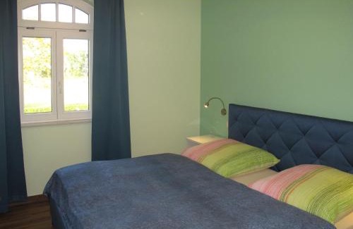 Splietsdorf Apartment | Exceptional Apartment Altherscher Hof-2: Family Friendly Stay