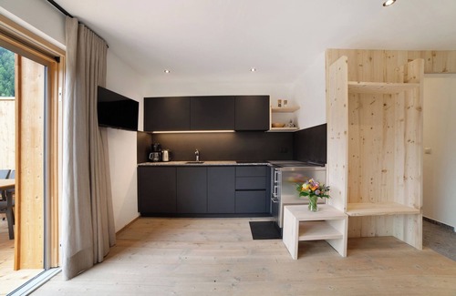 Moso in Passiria Apartment | Mountain View Apartment 'Herrischner 2' with Private Terrace