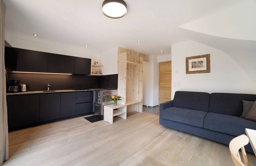 Moso in Passiria Apartment | Mountain View Apartment 'Herrischner 2' with Private Terrace