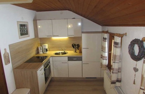Weerberg Apartment | Family-Friendly Farm Retreat at Apartment Hirzerblick