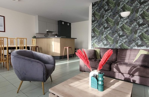 Kerroch Apartment | Beachside Retreat: T3 "Hoedic" with Ocean Views