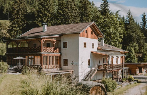 Tesimo Apartment | Cozy Apartment 'Hof Neuhaus Platzerer Jöchl' with Wi-Fi